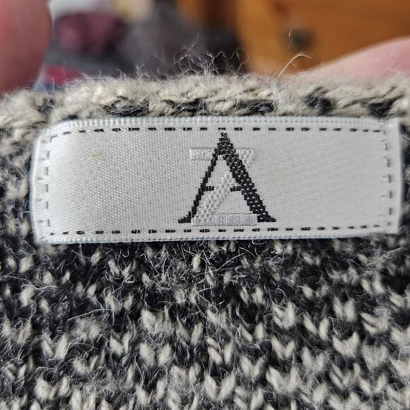 Black & Tan Knit Plaid Duster Cardigan With Hood - Picture 10 of 11